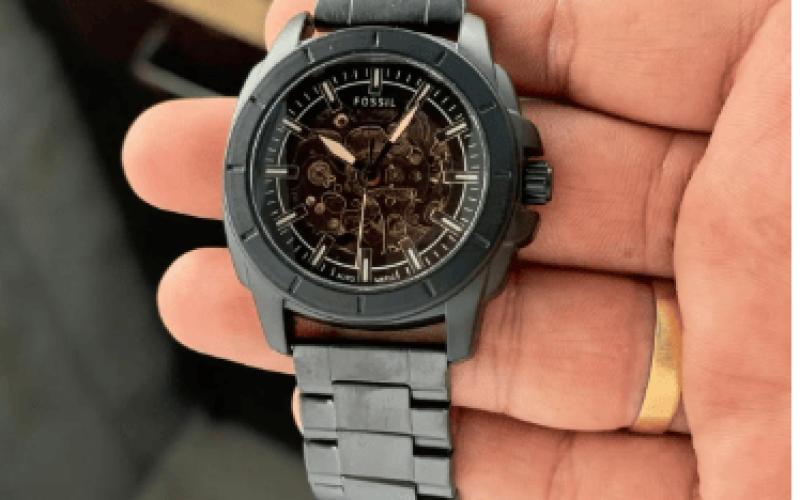 Which Titan watch styles are trending in India right now?